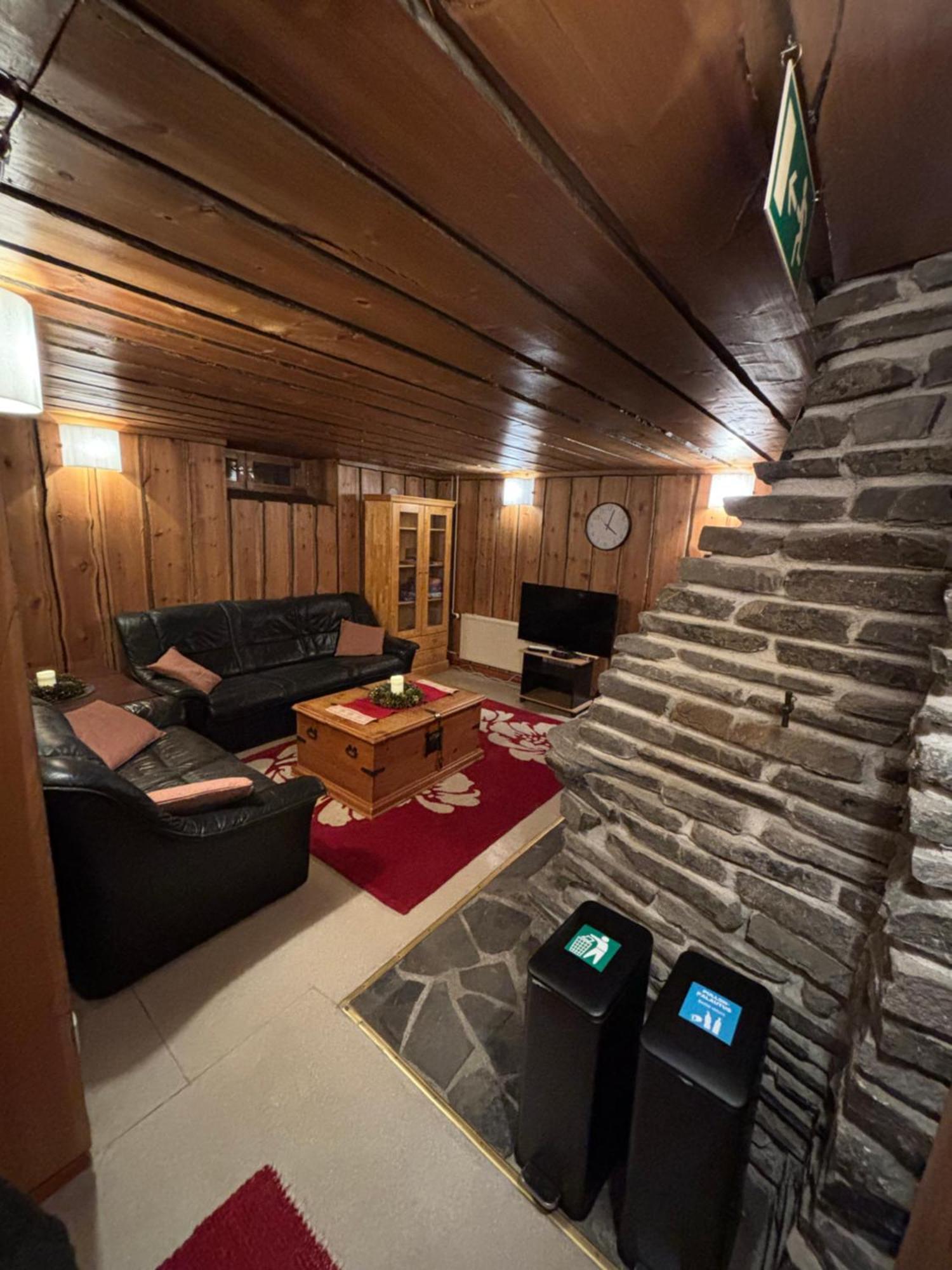 Sova Guesthouse Соданкюля Экстерьер фото